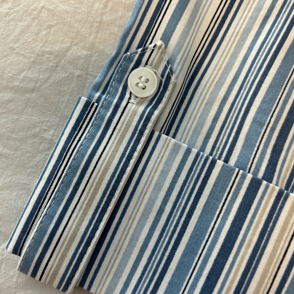 Stylish & Crisp Emily Daniels Blue Striped Women’s Large Shirt - NWOT - Picture 3 of 10